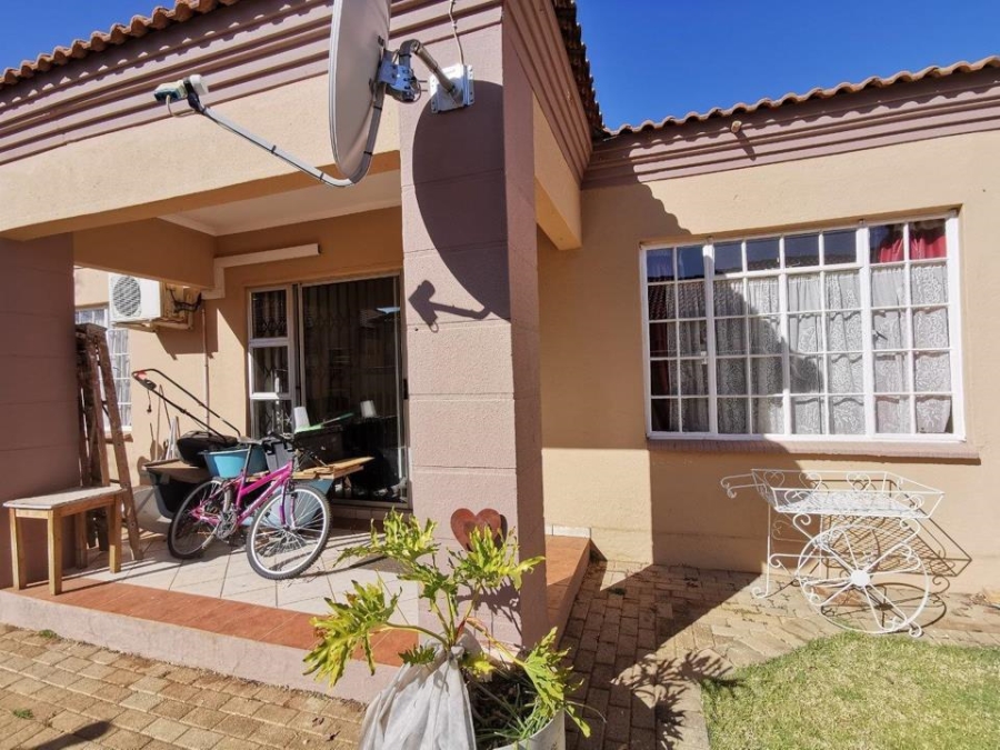 3 Bedroom Property for Sale in Baillie Park North West